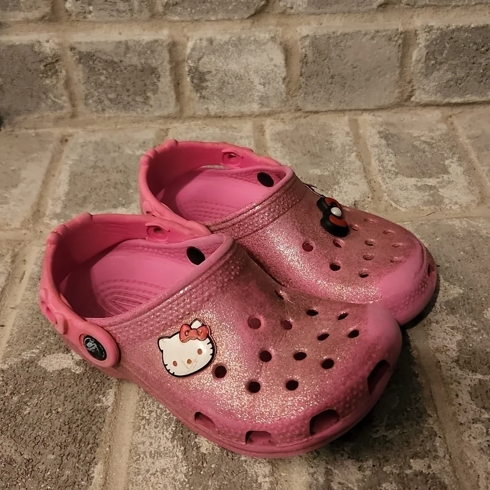 Crocs Hello Kitty Crocs Size 10 11 Girls Shoes Pink